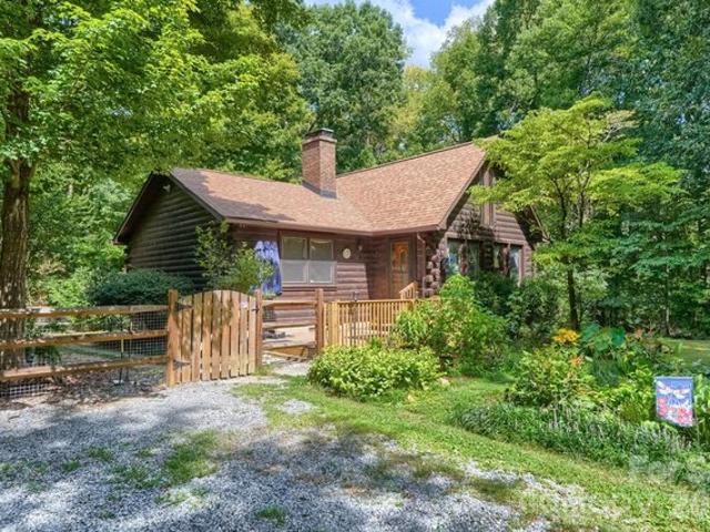 House for sale in Mecklenburg, North Carolina