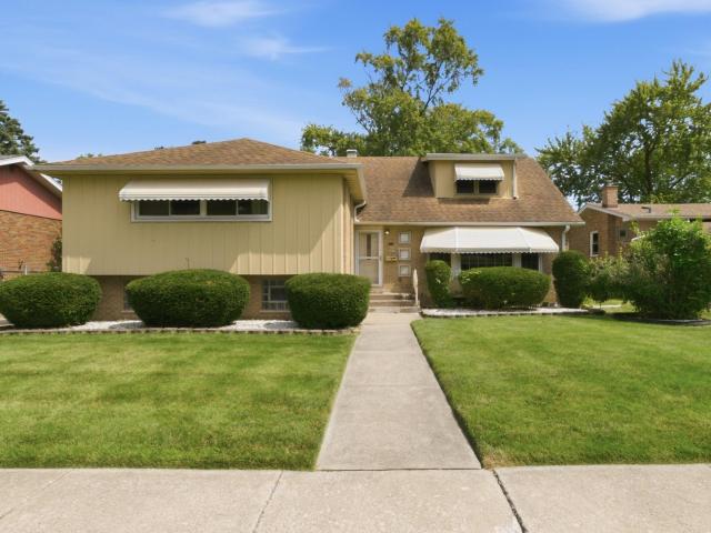 House for sale in South Holland, Illinois