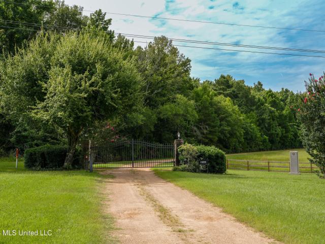 Land for sale in Raymond, Mississippi