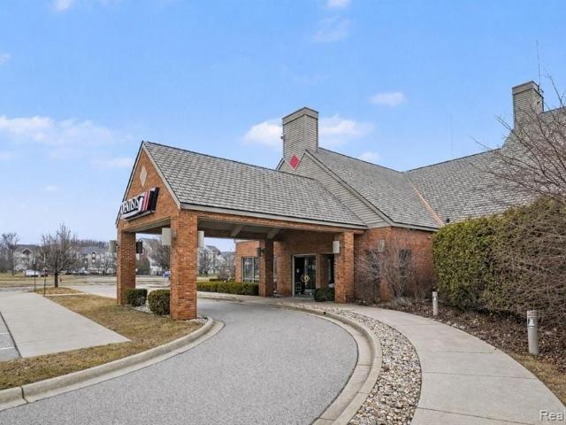 Commercial for sale in Fenton, Michigan