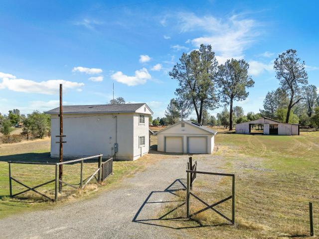 House for sale in Shasta, California