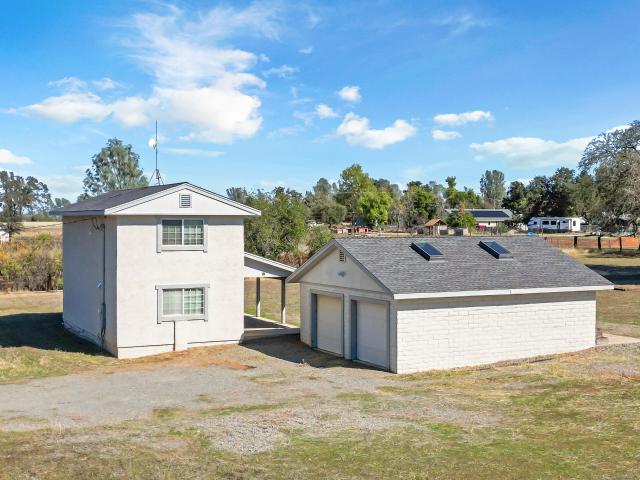 House for sale in Shasta, California