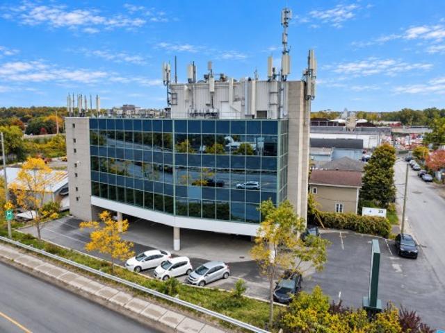 Commercial for sale in Vimont, Laval (région administrative)