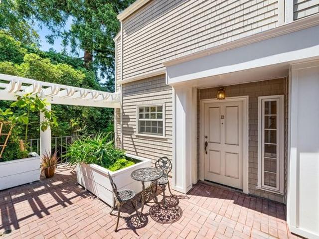 Townhouse for sale in San Mateo, California