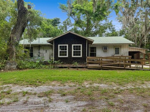 House for sale in Pierson, Florida