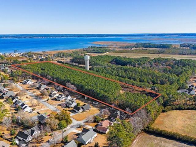 Land for sale in Morehead City, North Carolina