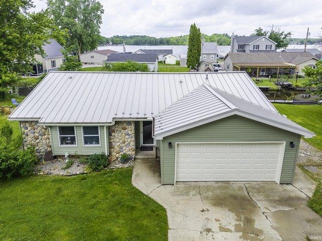House for sale in Wolcottville, Indiana