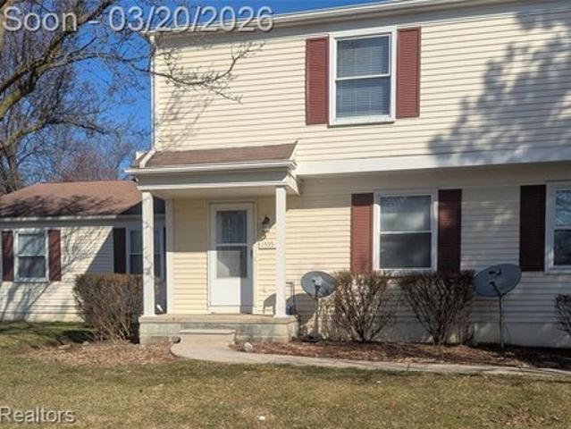 Townhouse for sale in Walled Lake, Michigan