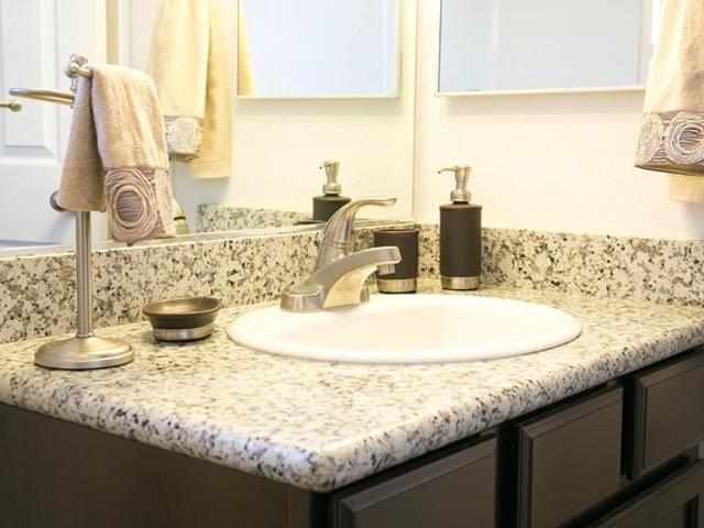 House for sale in Orange Cove, California