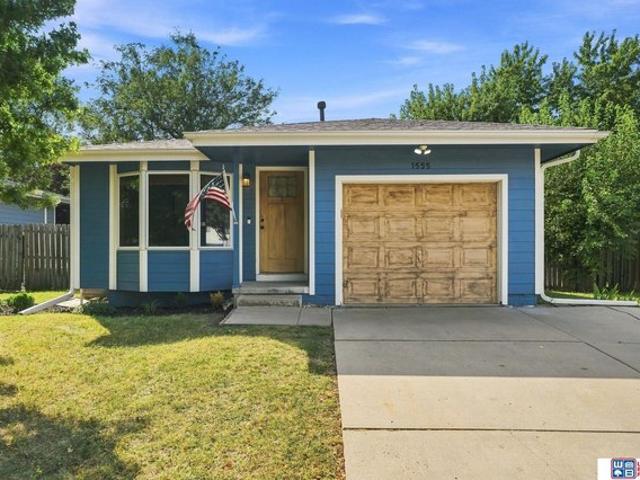 House for sale in West 