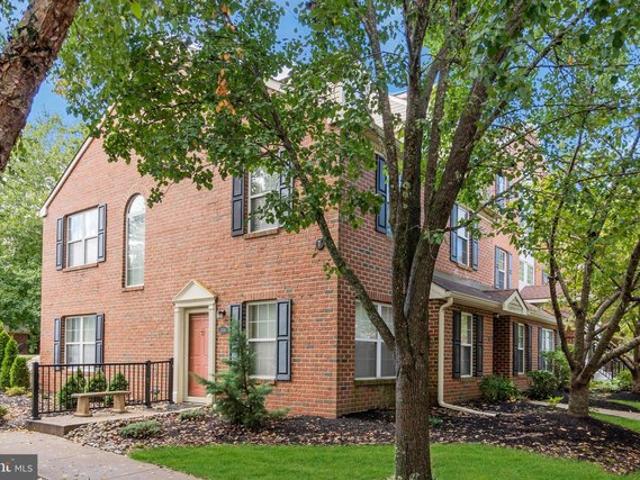 Townhouse for sale in Mays Landing, Hamilton Township