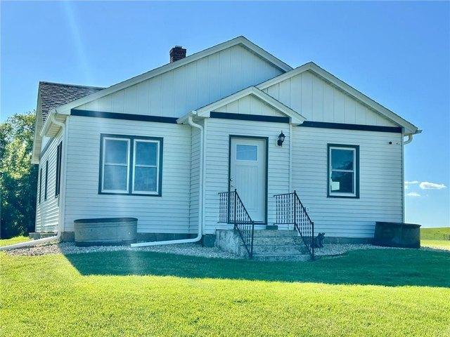 House for sale in Lake Benton, Minnesota
