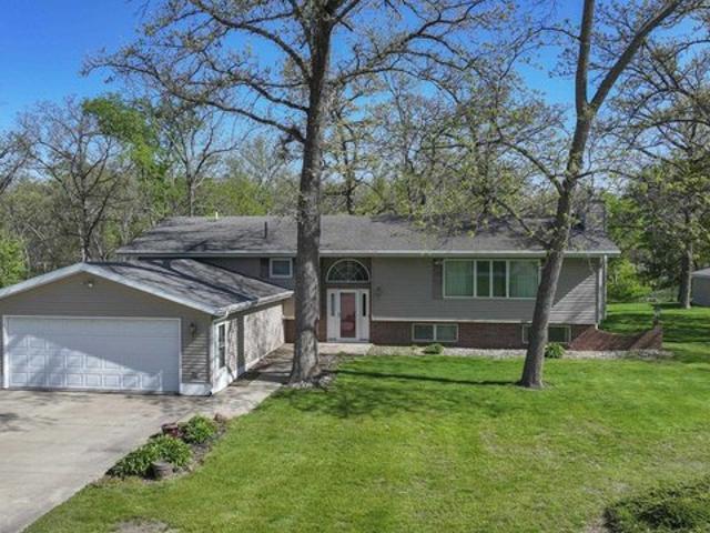 House for sale in Aplington, Iowa