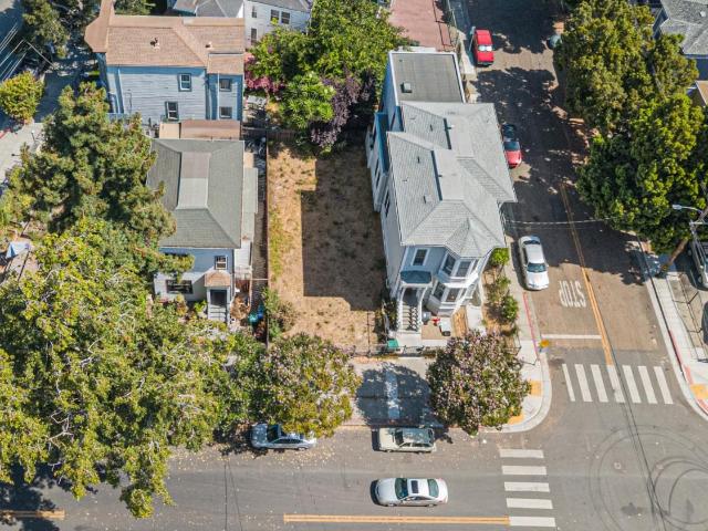 Land for sale in Oakland, California