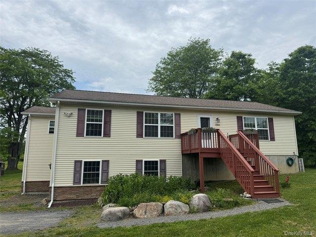 House for sale in Gardiner, New York