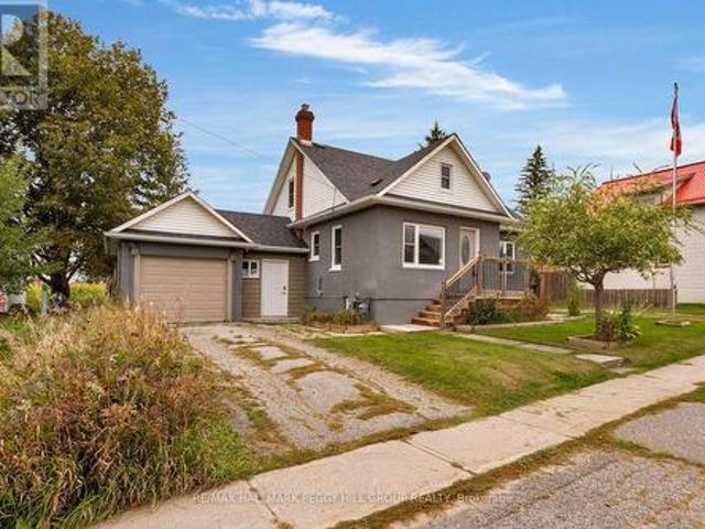 House for sale in Phelpston, Springwater