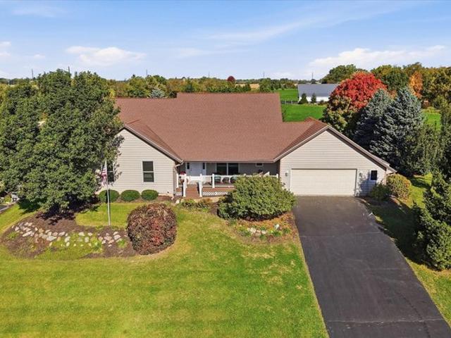 House for sale in Twin Lakes, Kenosha County