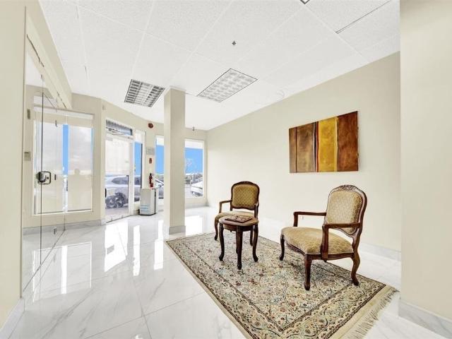 Office for sale in White Rock, British Columbia