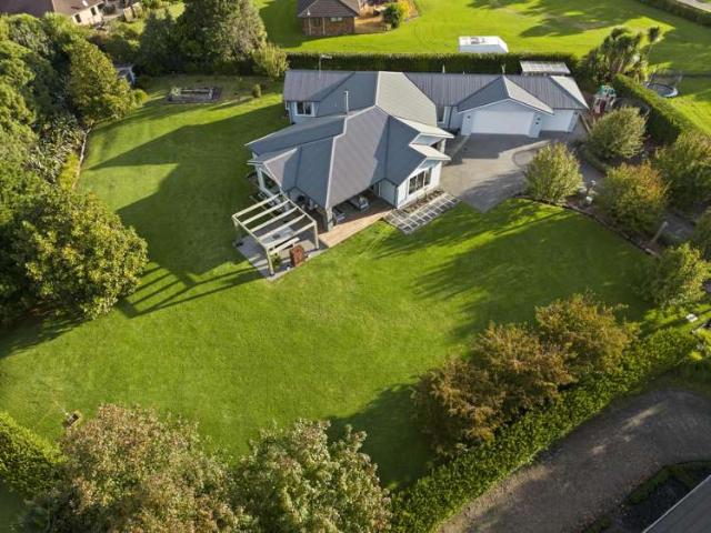 Property for sale in Waiuku