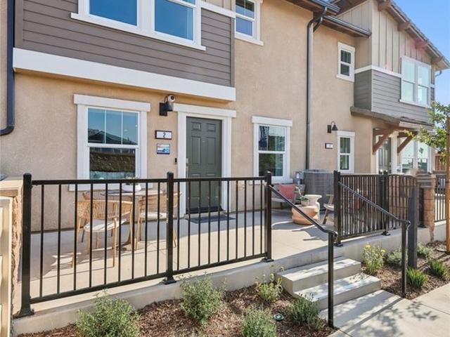 Townhouse for sale in Fontana, California