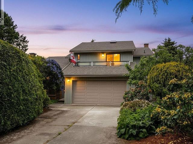 House for sale in Saanich, British Columbia