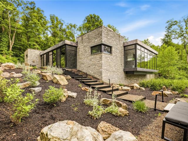 House for sale in Laughlintown, Pennsylvania