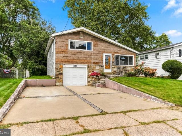 House for sale in Crestmont, Abington Township