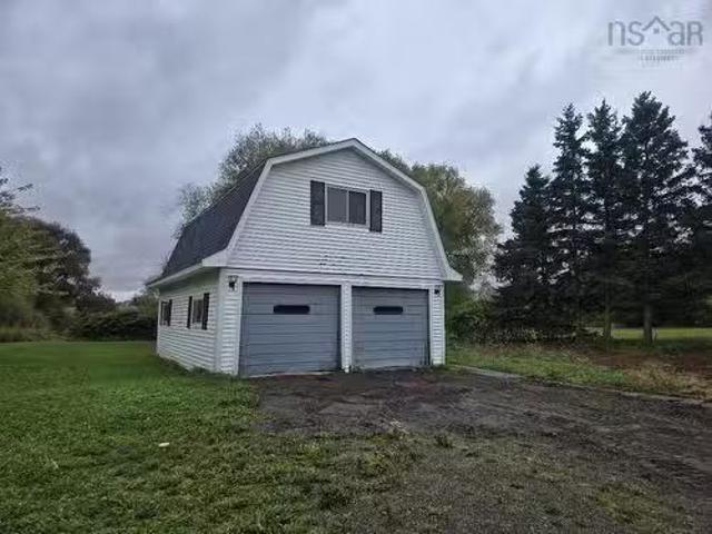 House for sale in Middleton, Colchester County