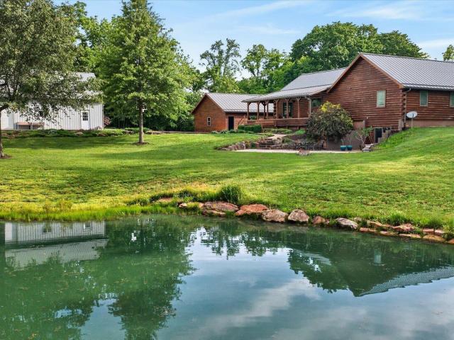 House for sale in Loogootee, Indiana