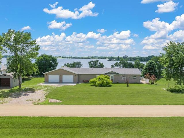 House for sale in Hendricks, Minnesota