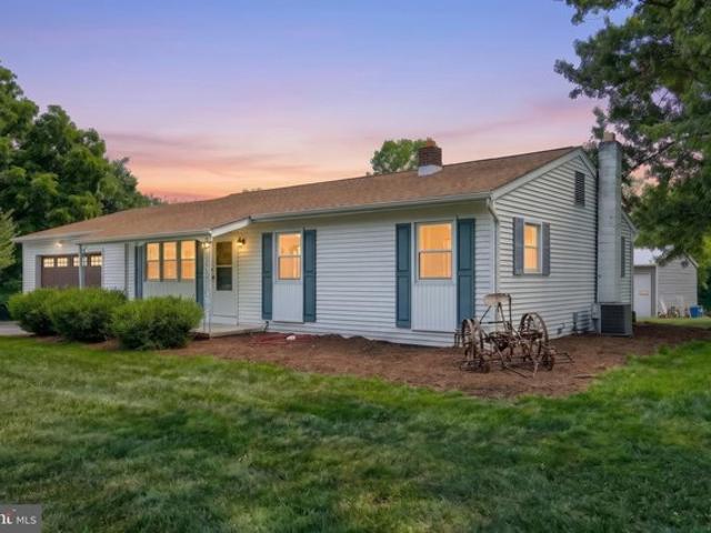 House for sale in Mount Wolf, Pennsylvania