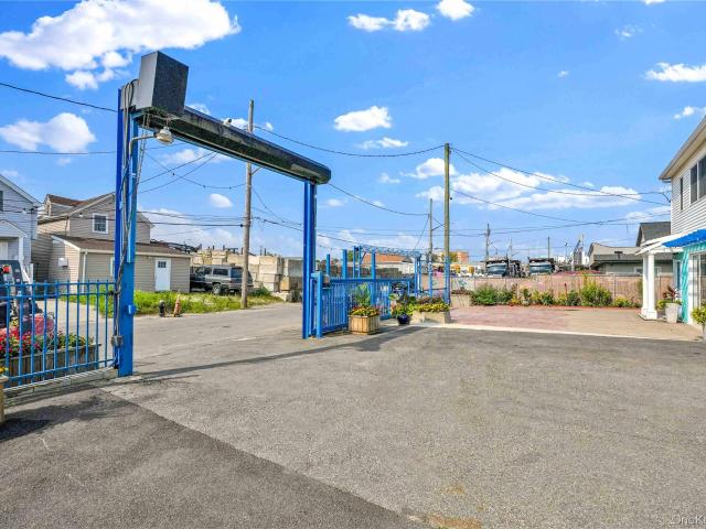 Land for sale in Queens, Arverne