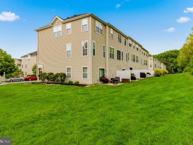 Townhouse for sale in Mount Royal, New Jersey