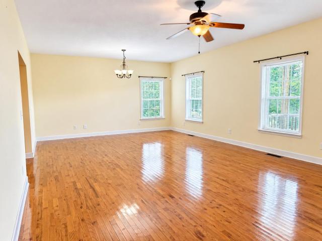 House for sale in Benton Station, Benton