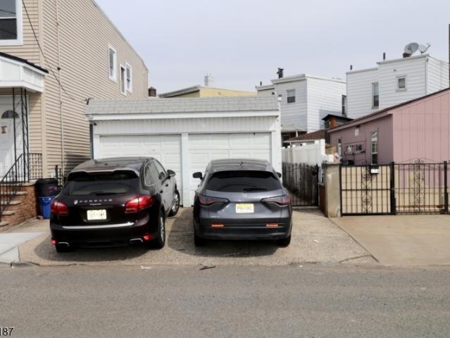 House for sale in Newark, New Jersey