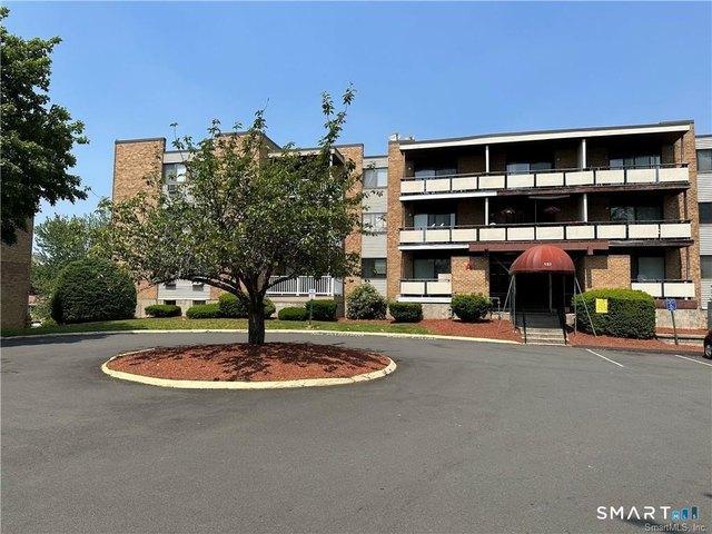 Condo for sale in West Haven, Connecticut