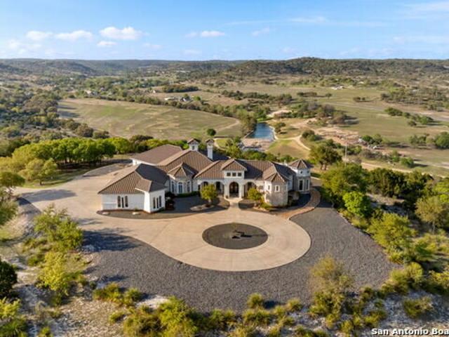 House for sale in Comfort