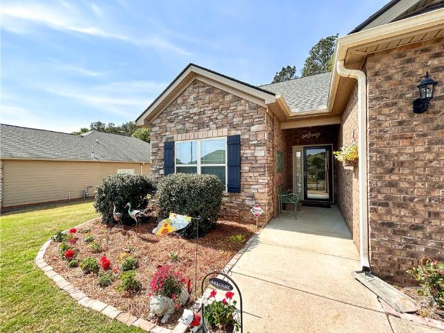 House for sale in Commerce, Georgia