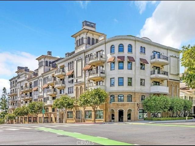 Condo for sale in Pasadena, California