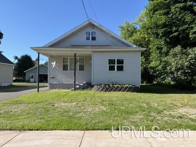 House for sale in Ironwood, Michigan