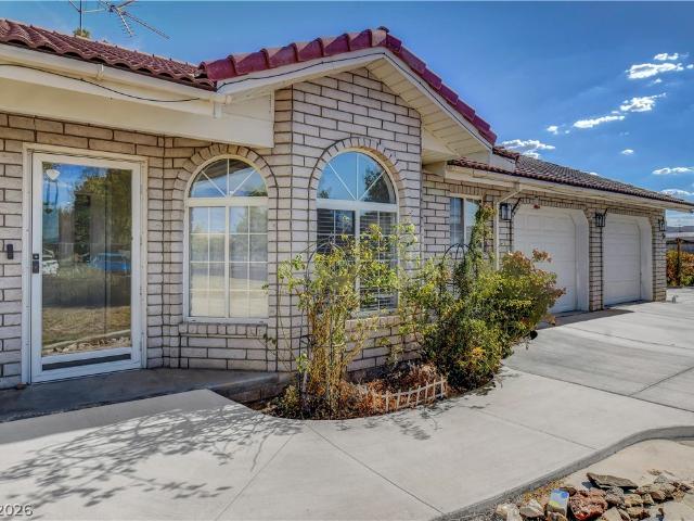 House for sale in Logandale, Nevada