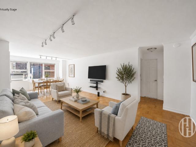 Condo for sale in Arverne, New York