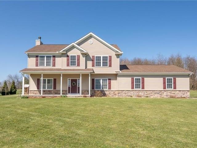 House for sale in Derry, Pennsylvania
