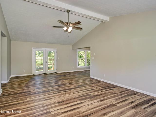 House for sale in Smithfield, Kentucky