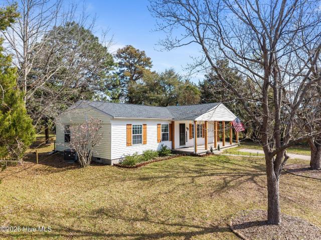 House for sale in Hubert, North Carolina