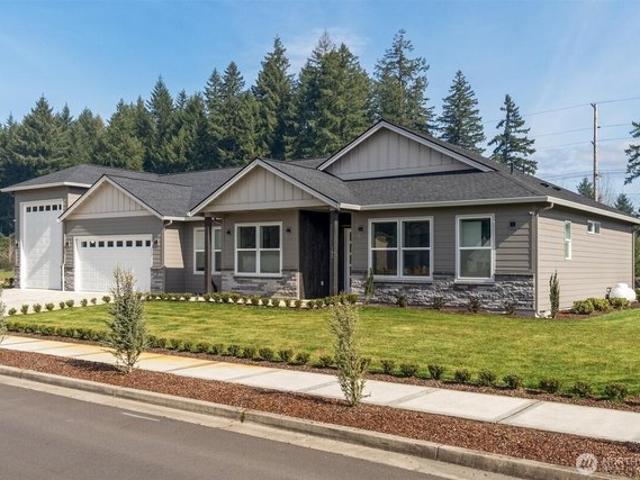 House for sale in Castle Rock, Washington