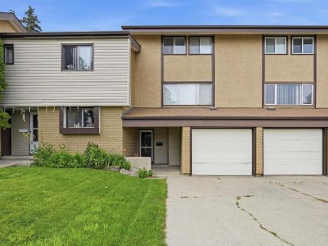 Townhouse for sale in Saint Albert, Alberta