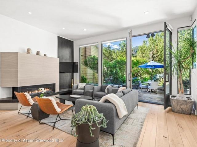 Townhouse for sale in Aspen, Colorado