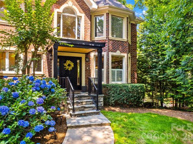 House for sale in Mooresville, North Carolina