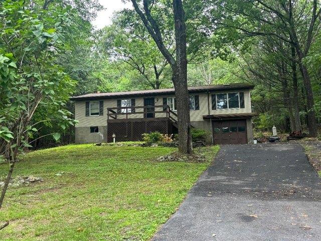 House for sale in Saylorsburg, Pennsylvania
